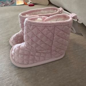 12-18m fur lined booties